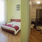 Residenza Viani 3*