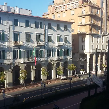 Residenza Viani 4*