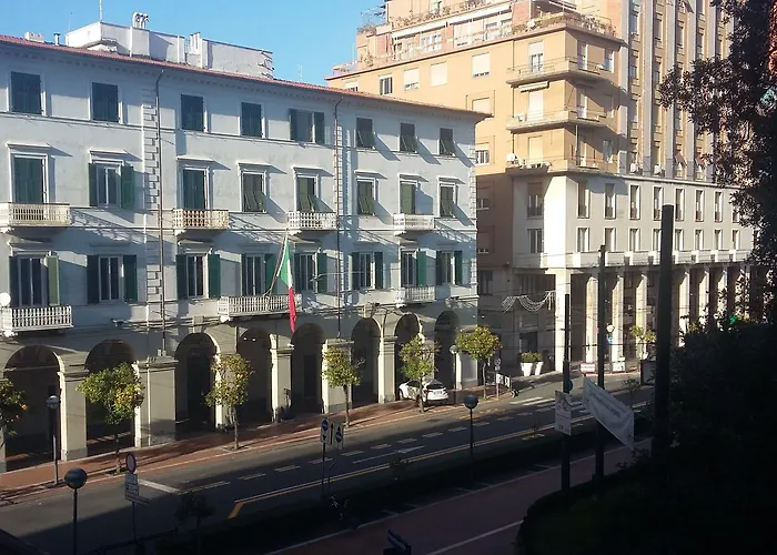 Residenza Viani 4*